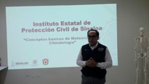 Juan Pablo Serón Hernández, meteorólogo de Protección Civil en Sinaloa