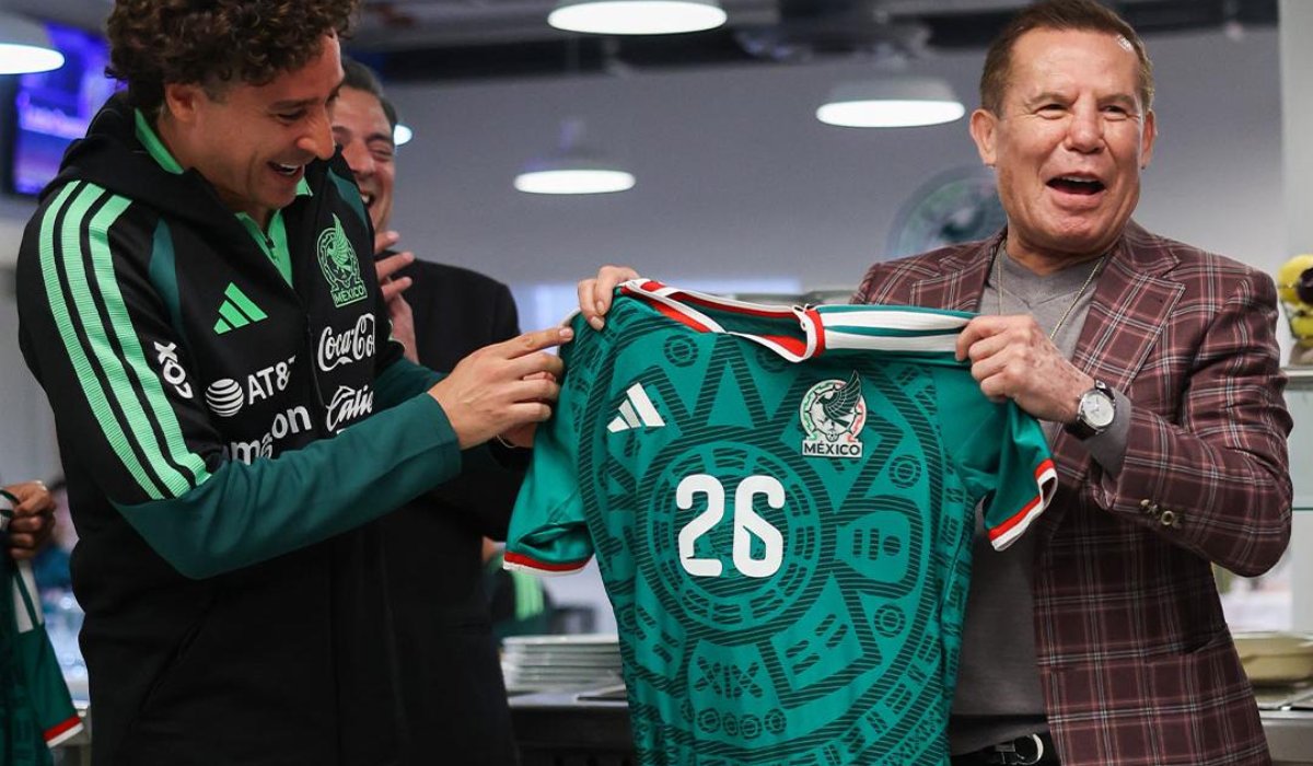 Julio César Chávez visita a la Selección Mexicana rumbo al Mundial 2026