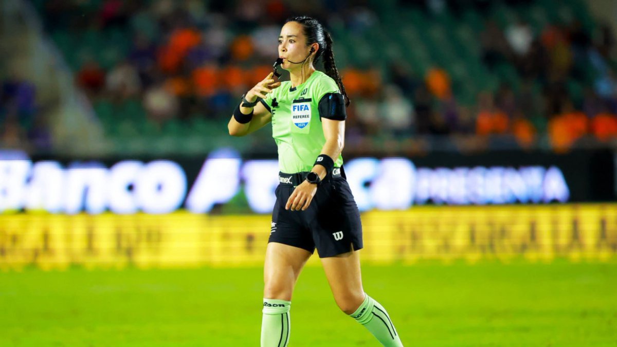 katia itzel garcia sera la primera mexicana en dirigir un partido mundialista