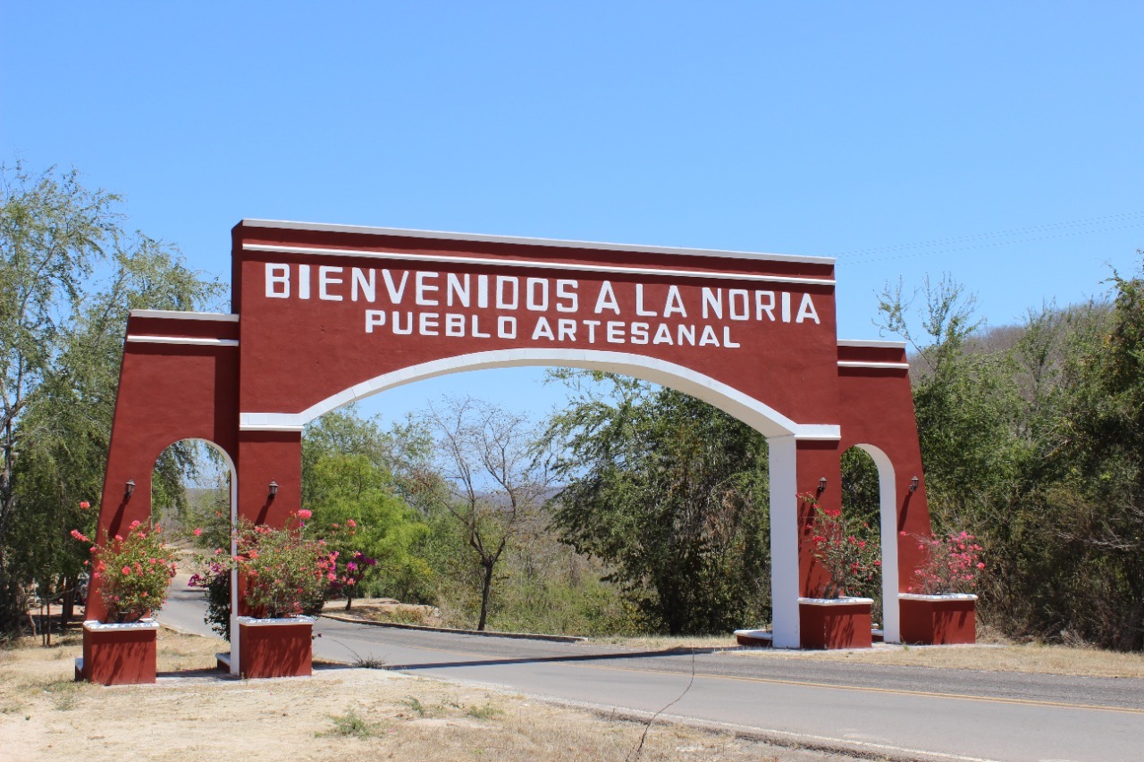 Entrada a La Noria