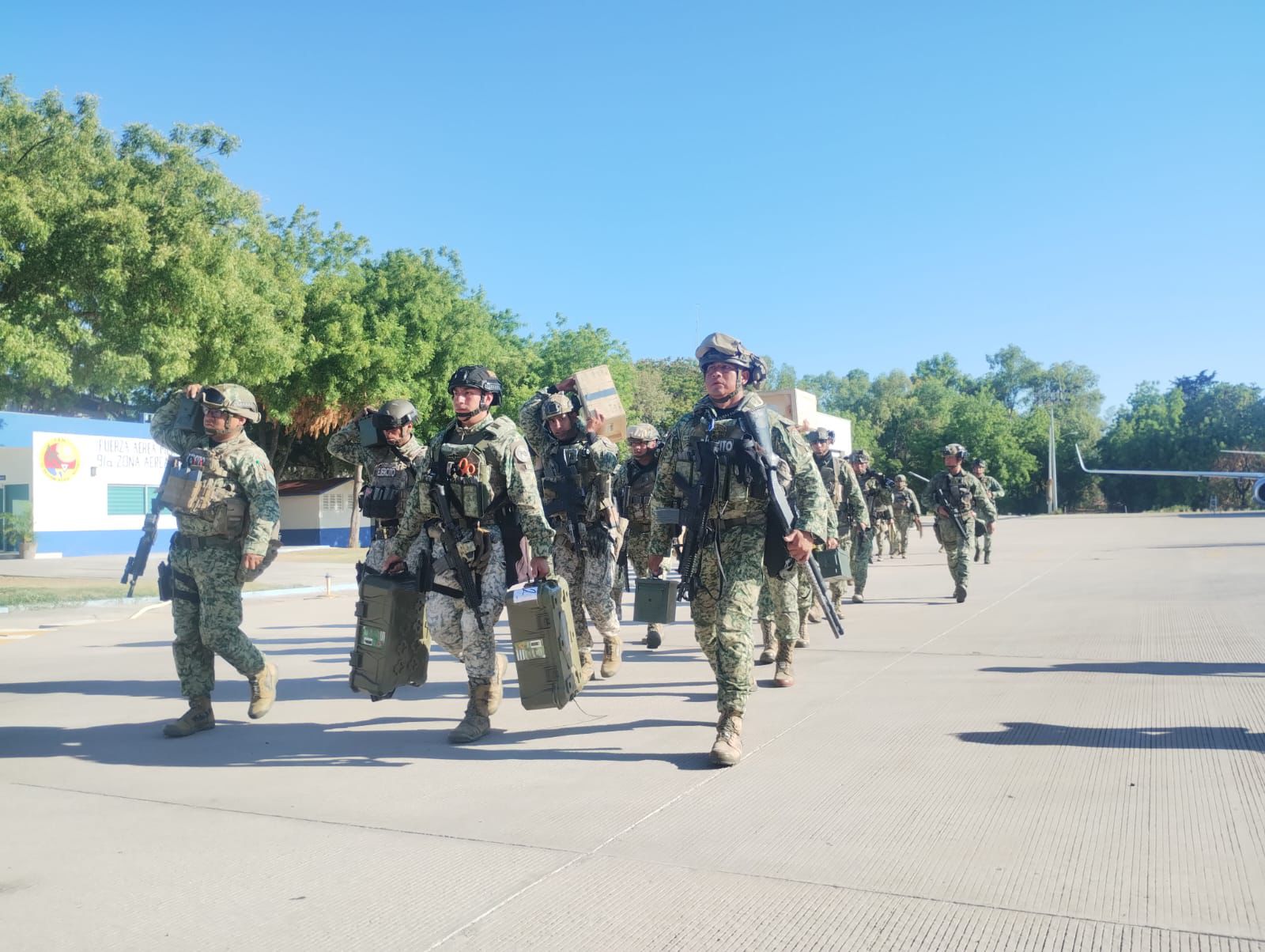 Llegan 100 elementos de Fuerzas Especiales, conocidos como 'Vampiros', a Sinaloa