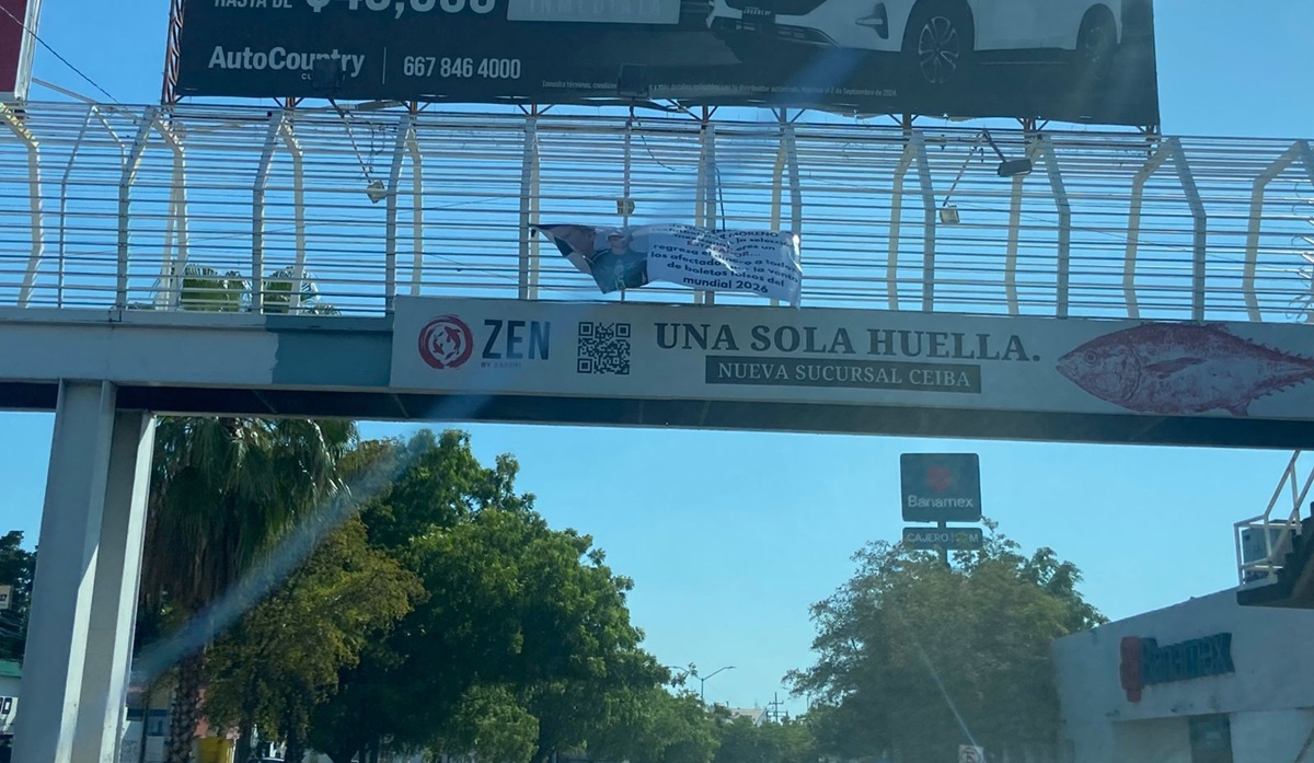 Colocan lonas en Culiacán acusando de estafador a hermano de exfutbolista