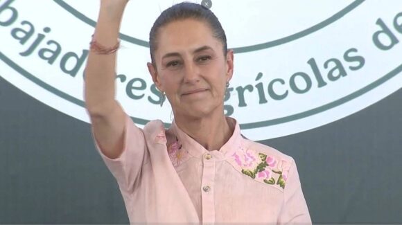 Claudia Sheinbaum regresa a San Quintín y anuncia apoyos para familias jornaleras