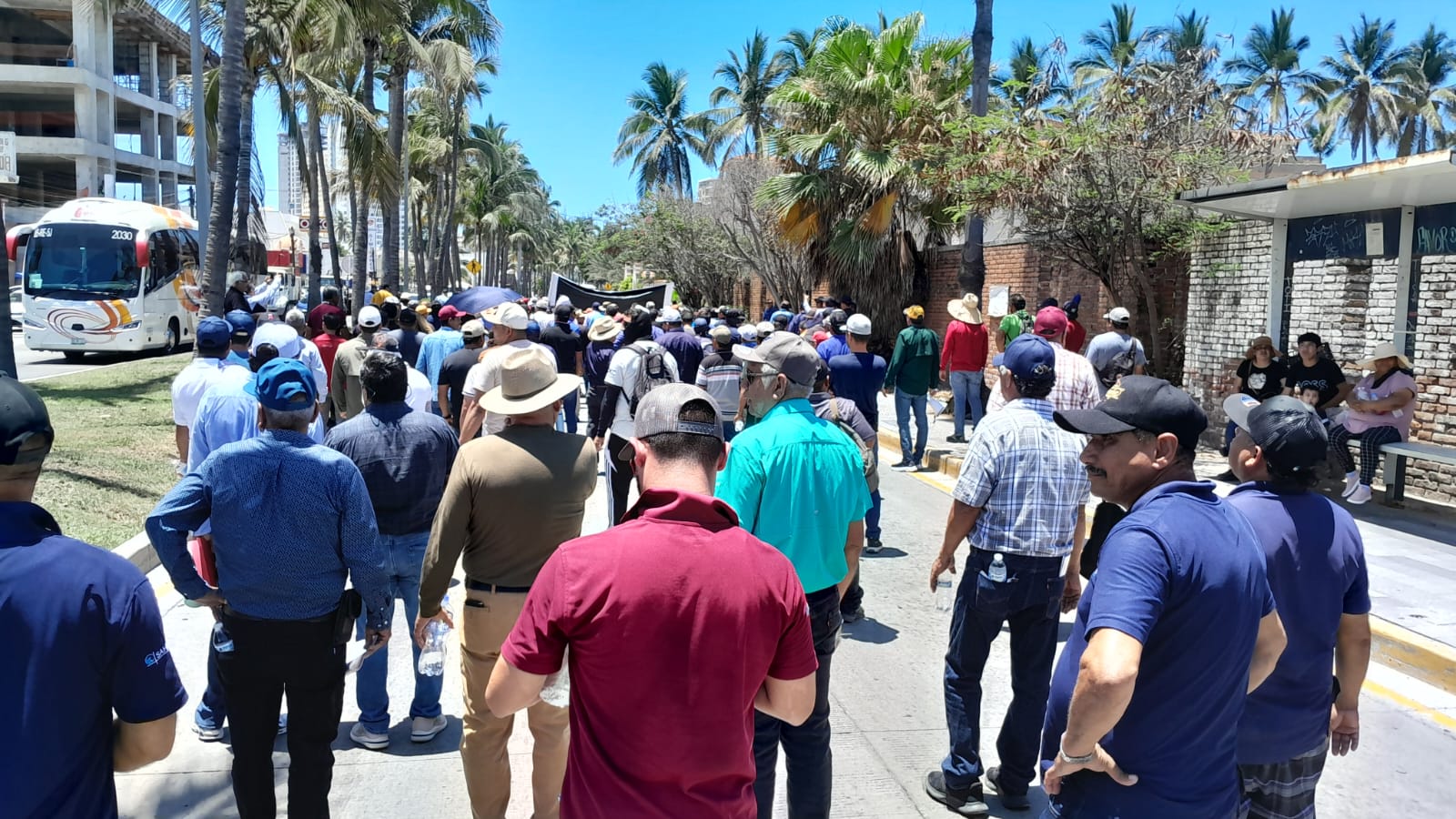 Acuacultores se manifiestan en Mazatlán