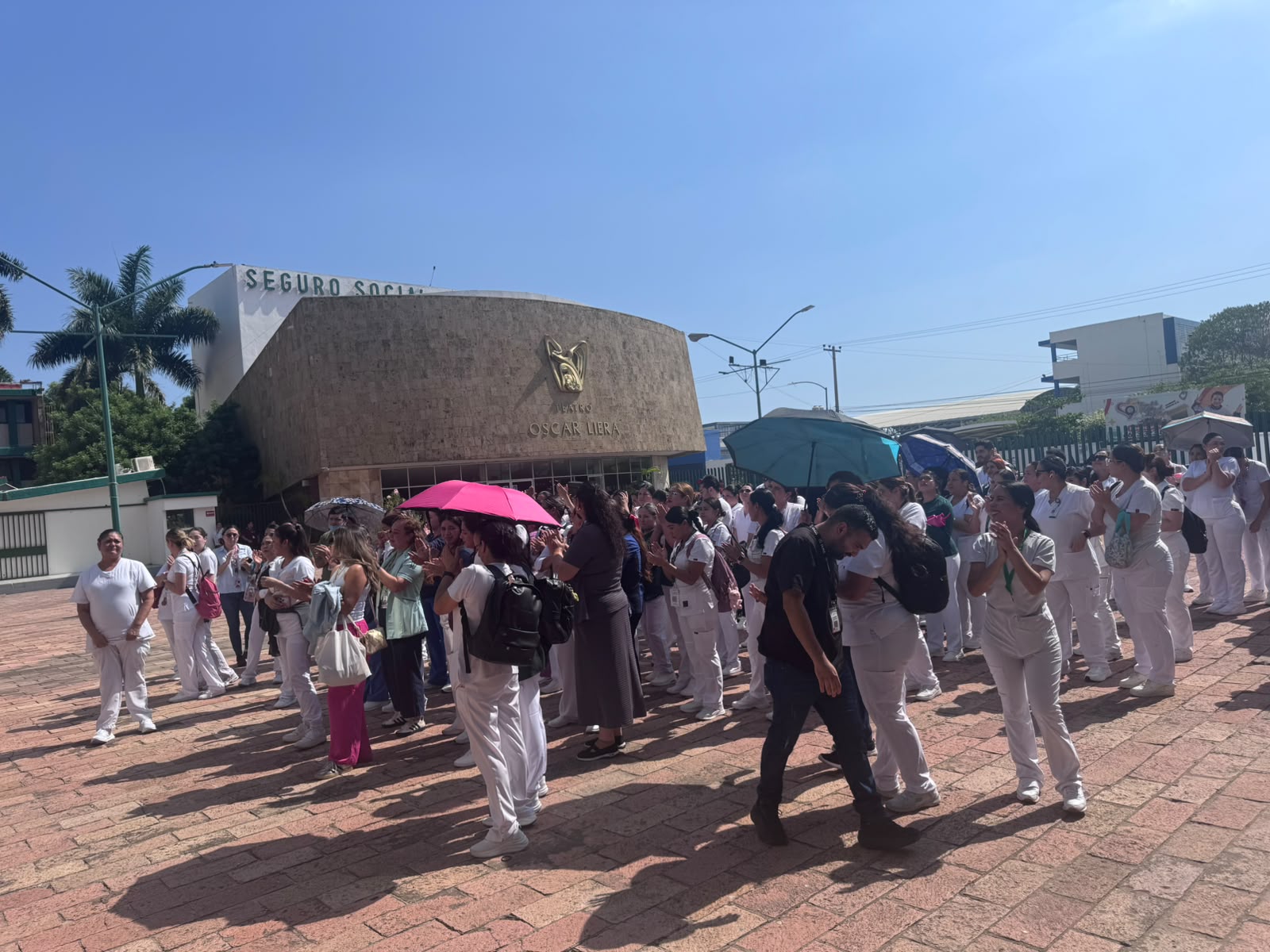 IMSS Culiacán se manifiestan por asesinato de Abel Elías
