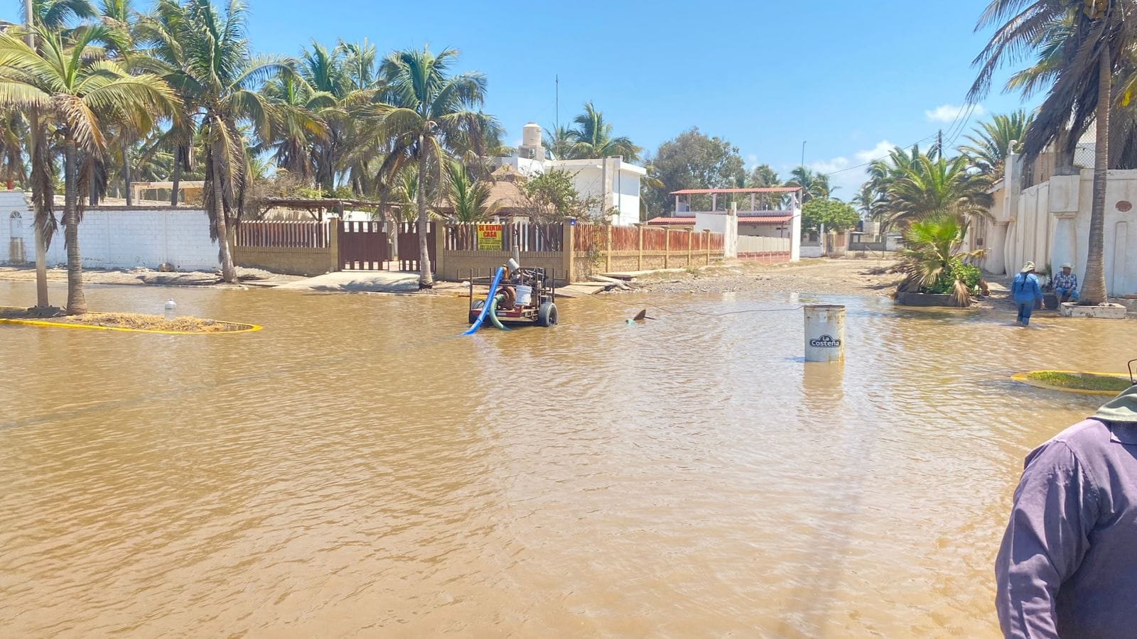 Mar de fondo en Las Glorias