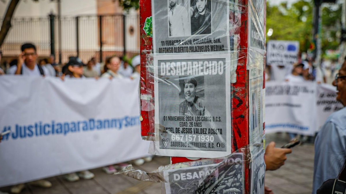 marchan en culiacan sinaloa para exigir justicia por daniel serrano desapaarecidos