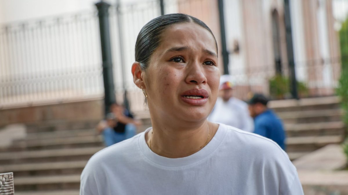 marchan en culiacan sinaloa para exigir justicia por daniel serrano llora