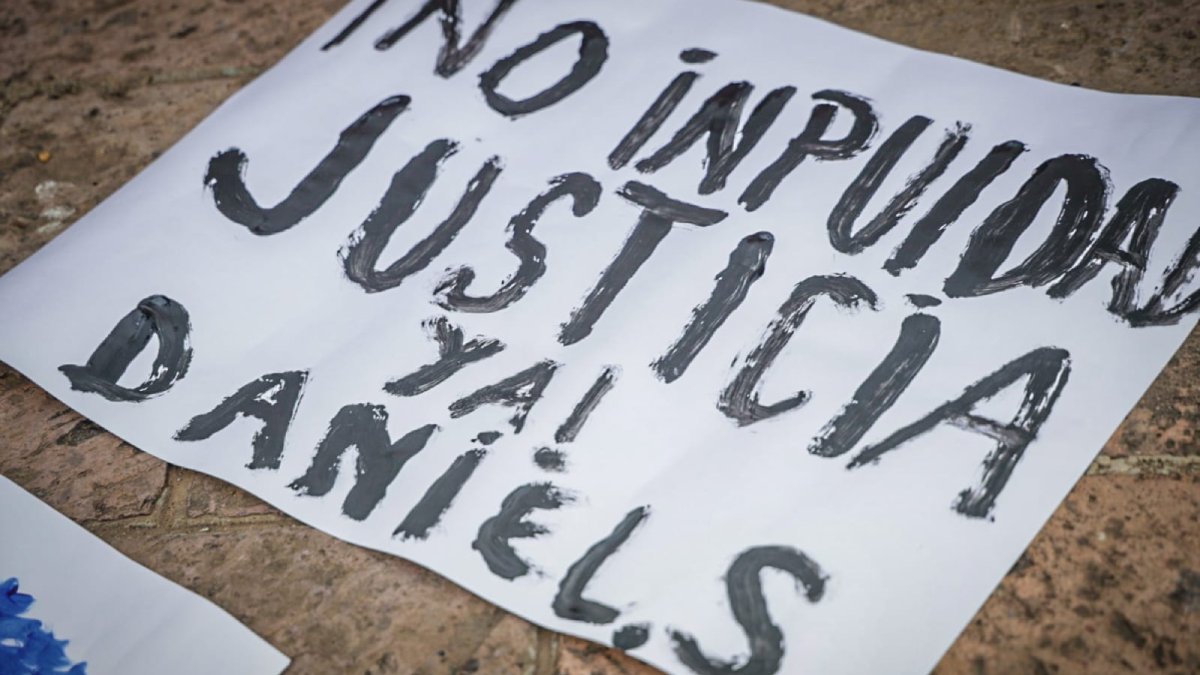 marchan en culiacan sinaloa para exigir justicia por daniel serrano ya