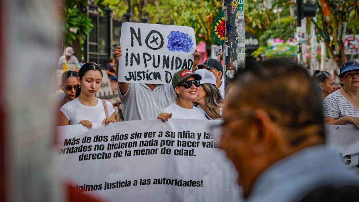 marchan en culiacan sinaloa para exigir justicia por daniel serranolugar