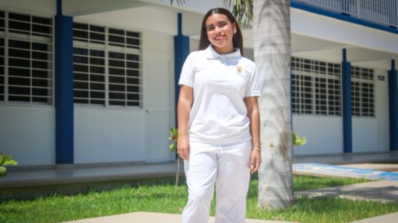 María Fernanda, estudiante de Medicina de la UAS Extensión Guasave realizará movilidad internacional en España