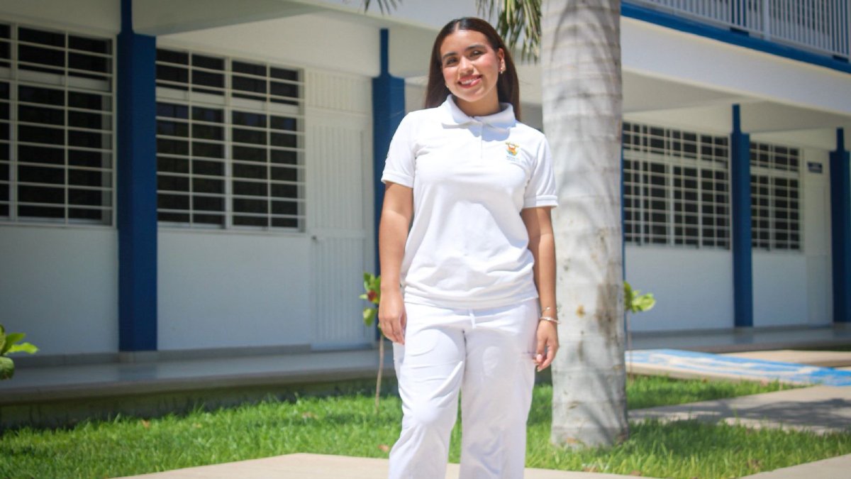 maria fernanda estudiante de medicina de la uas extension guasave