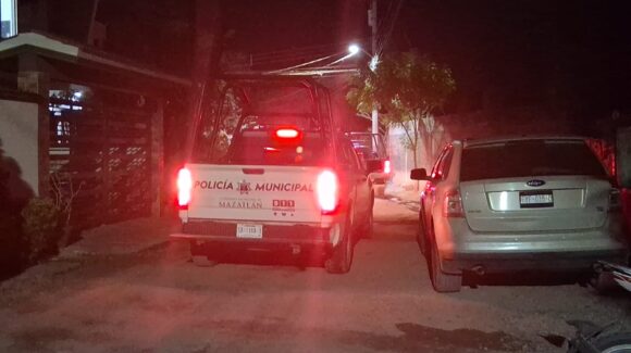 Menor resulta gravemente herido tras enfrentamiento armado y persecución al sur de Mazatlán, Sinaloa