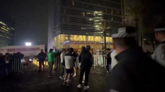 ¡No pudieron dormir! Ecuador presenta queja ante la FIFA por ruido de aficionados mexicanos a las afueras de su hotel
