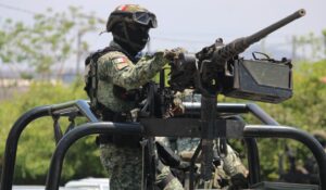 Reportan enfrentamiento a balazos entre grupos armados en El Salado, al sur de Culiacán
