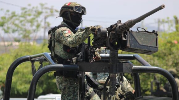 Reportan enfrentamiento a balazos entre grupos armados en El Salado, al sur de Culiacán