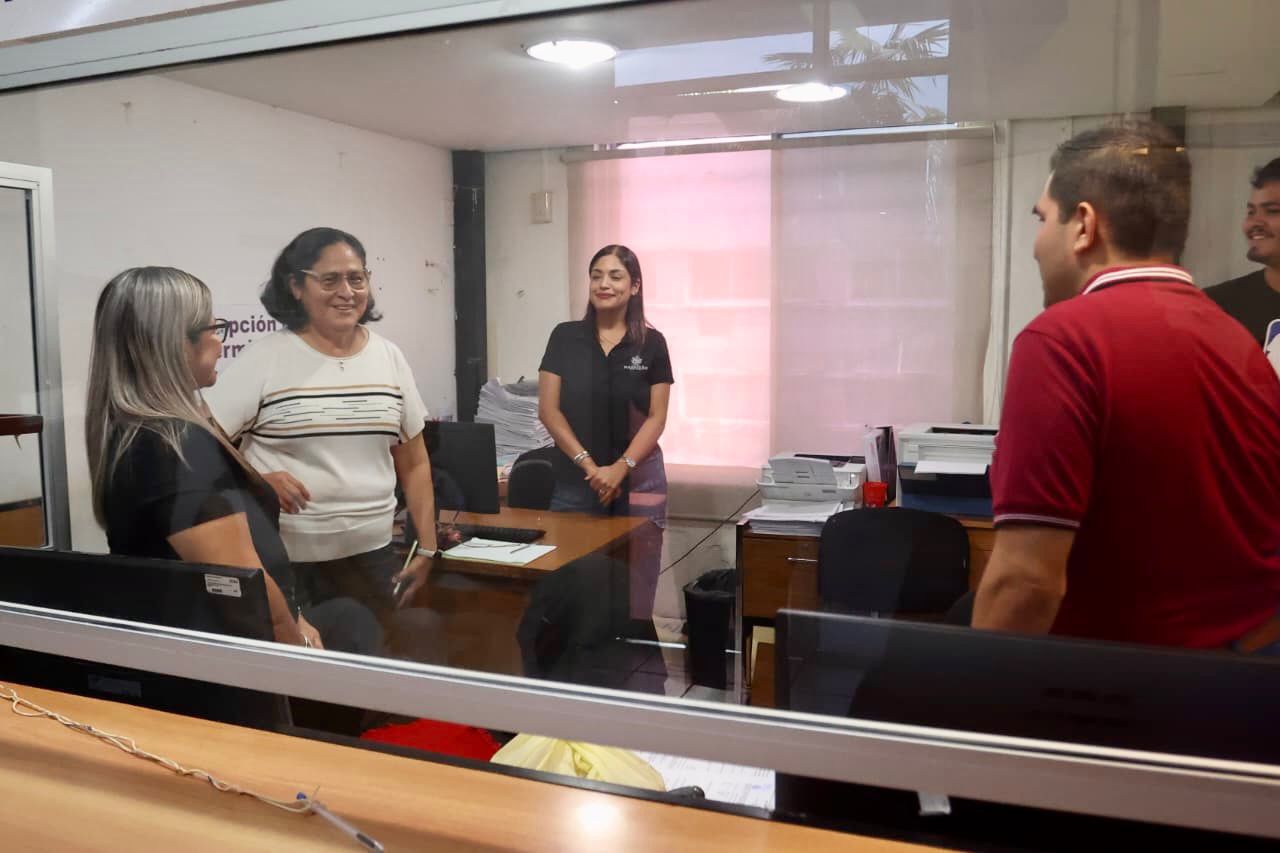 Minerva Osuna supervisa oficinas del Ayuntamiento de Mazatlán