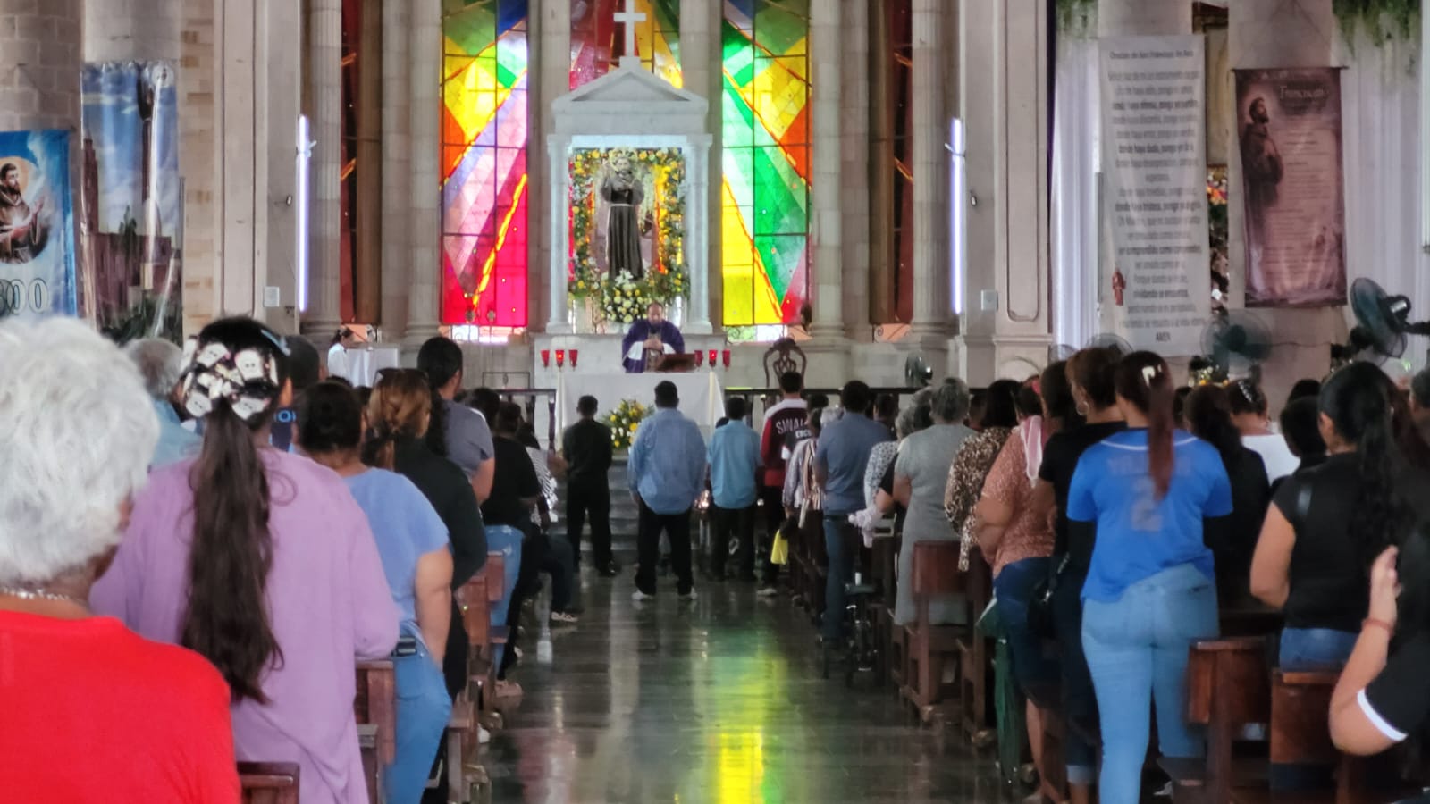 Dan último adiós a Ramiro y Grecia en Escuinapa, Sinaloa; le cumplen a la paratleta su cortejo de XV años