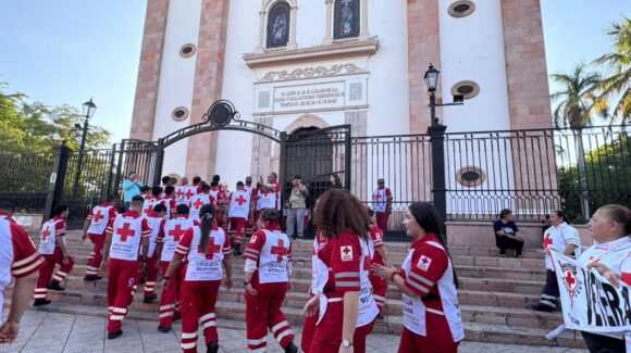 “Son el primer rostro de esperanza”: homenajean a socorristas de Cruz Roja en Culiacán