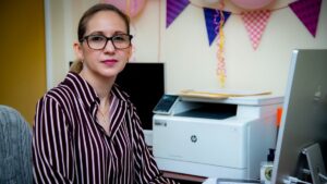 monica castro acosta coordinadora de posgrado de la facultad de ciencias de la nutricion y gastronomia