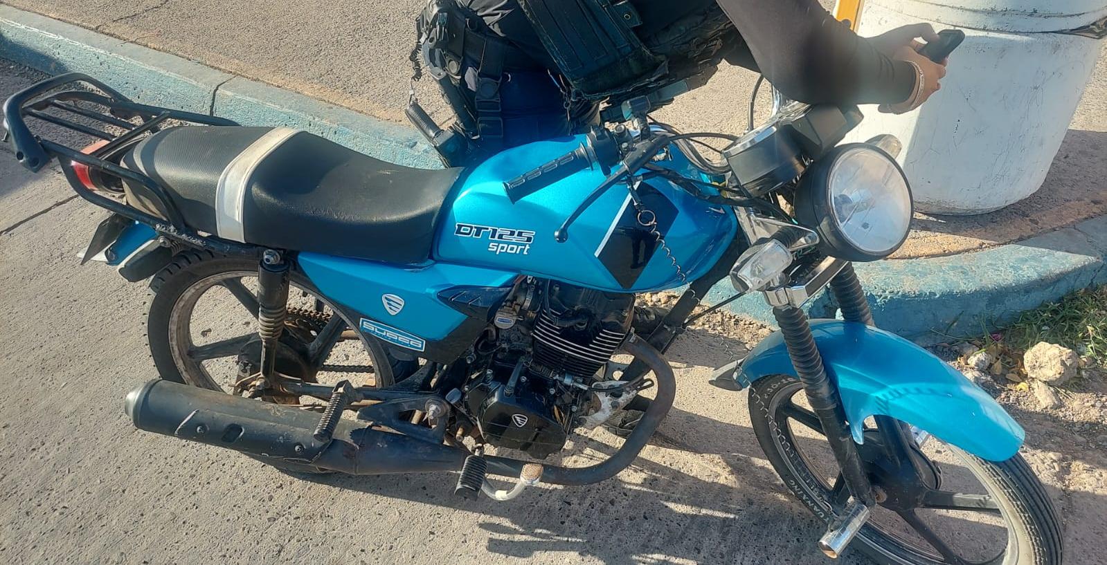 Moto con reporte de robo en Los Mochis