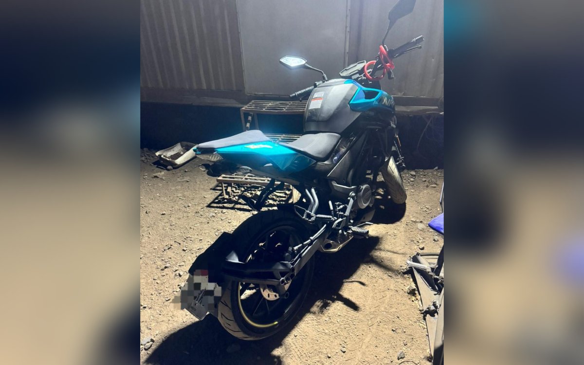 Notocicleta marca CF, color azul con reporte de robo recuperada en Mazatlán