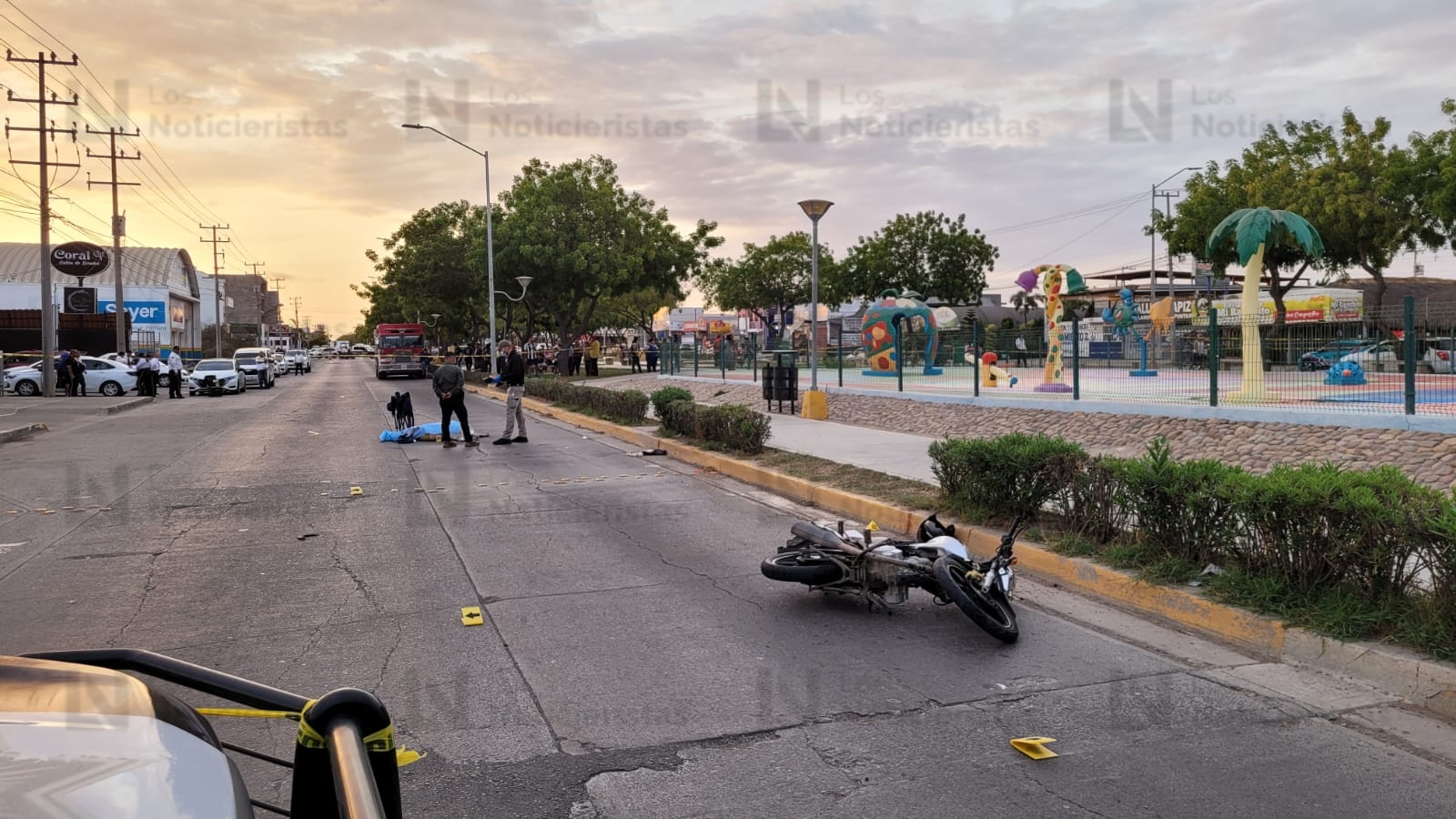 Accidente entre motociclista y peatones en Mazatlán deja una persona fallecida y cuatro heridas