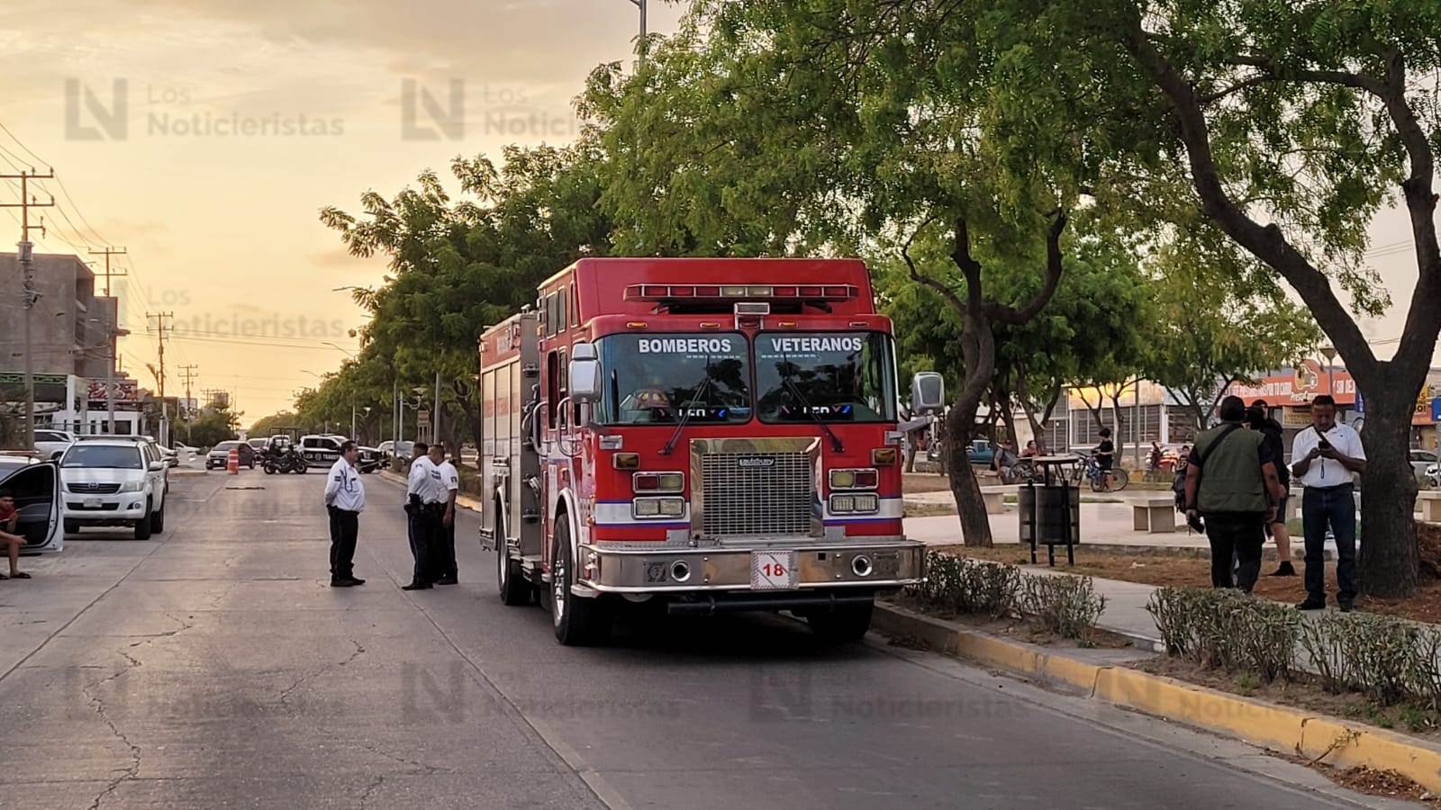 Accidente entre motociclista y peatones en Mazatlán deja una persona fallecida y cuatro heridas