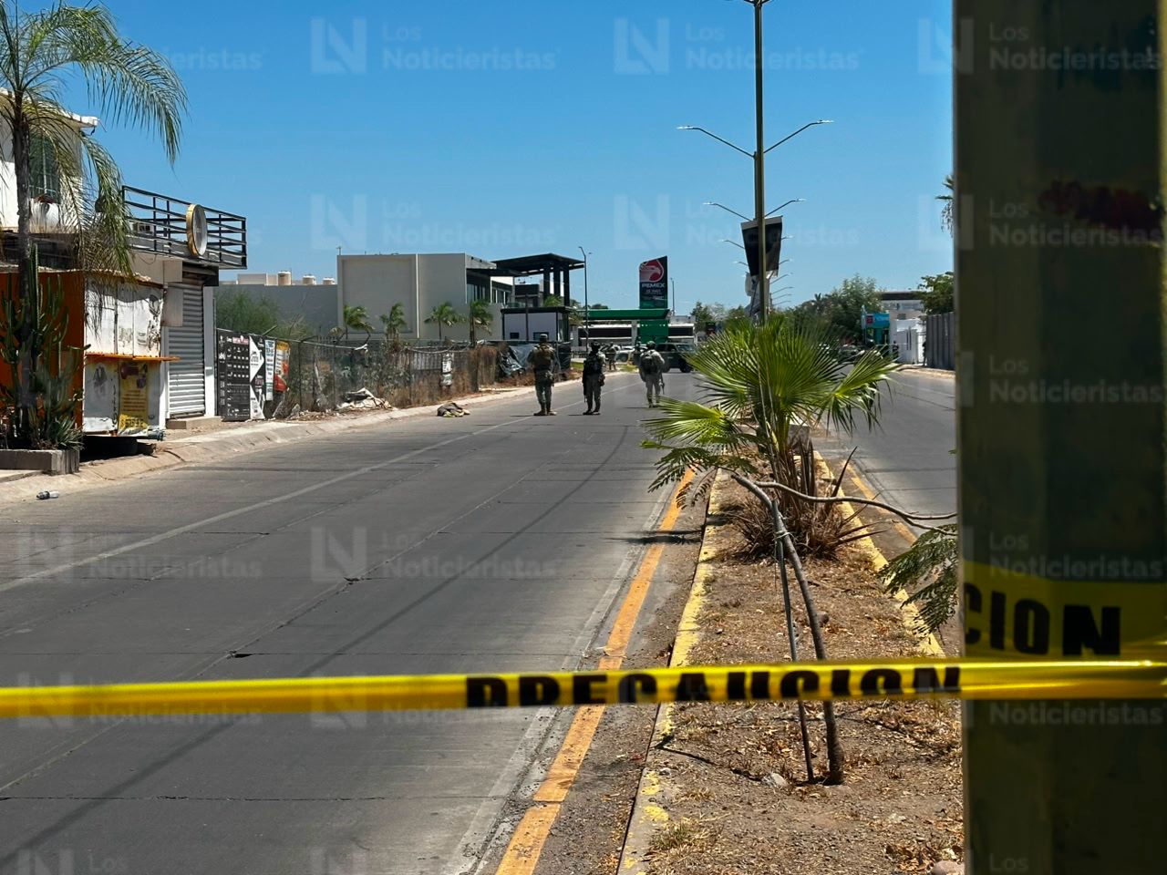 Ejecutan a balazos a un hombre frente a primaria y kínder de Valle Alto en Culiacán