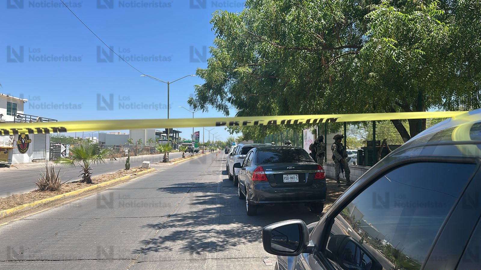 Ejecutan a balazos a un hombre frente a primaria y kínder de Valle Alto en Culiacán