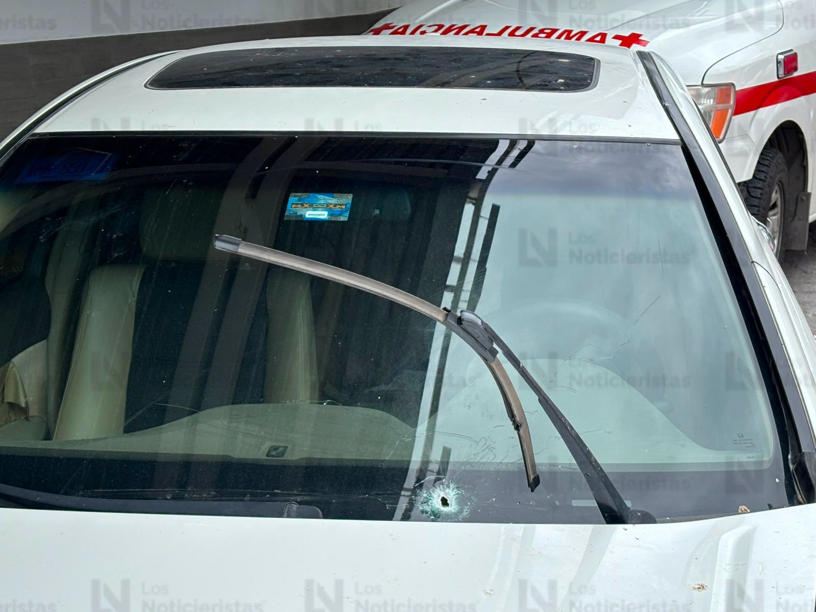 Niño resulta herido por esquirla de bala en un presunto intento de despojo de vehículo en Culiacán