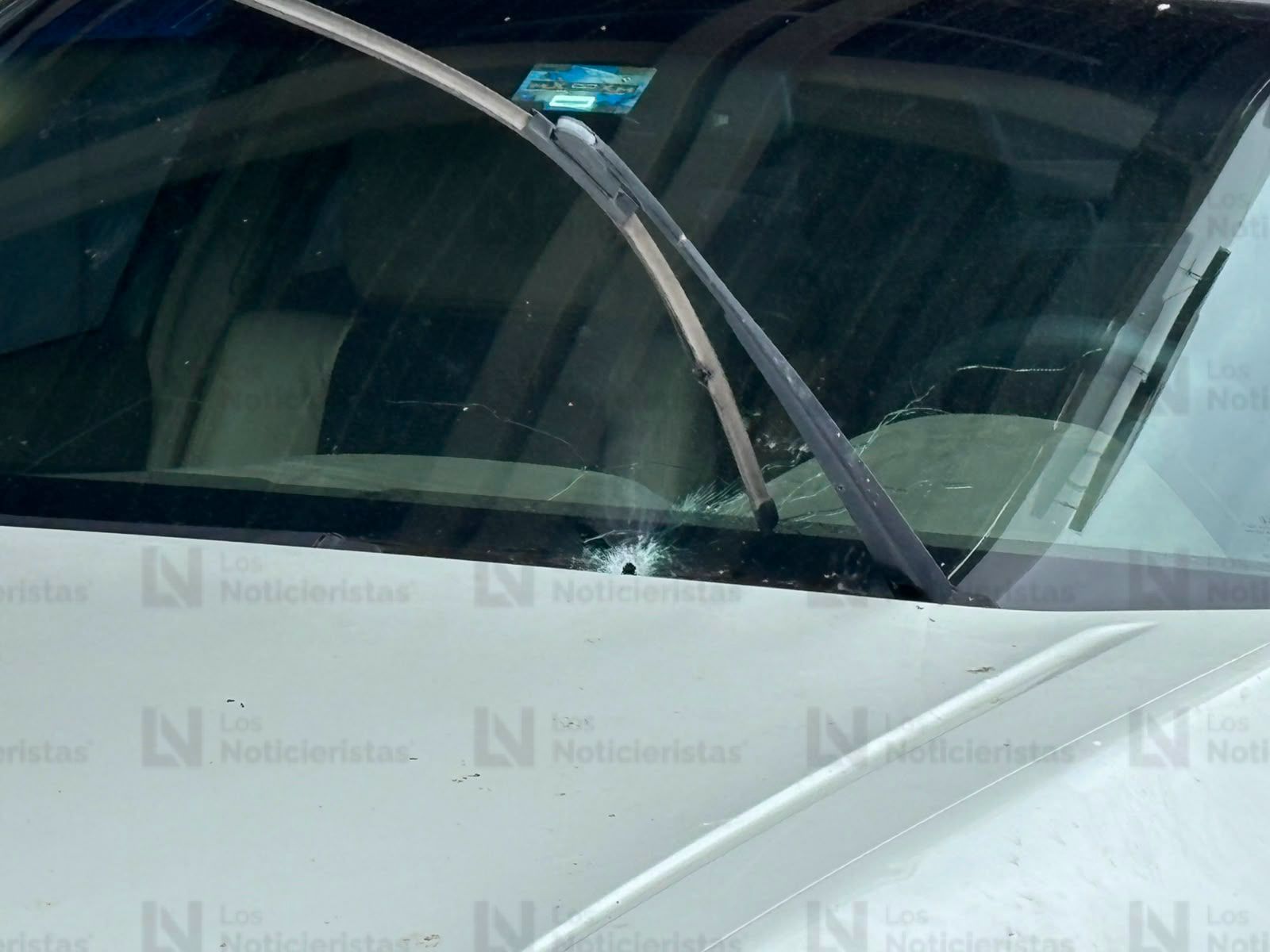 Niño resulta herido por esquirla de bala en un presunto intento de despojo de vehículo en Culiacán