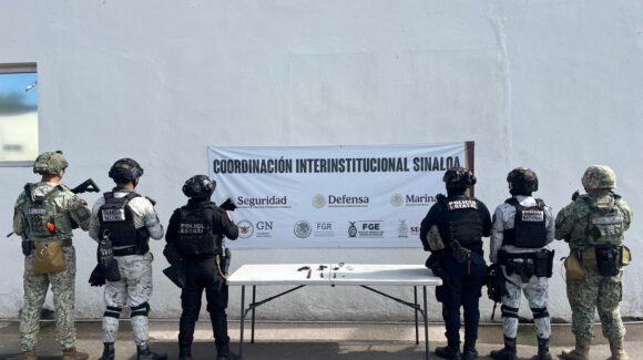 Continúan las revisiones al interior del penal de Aguaruto, en Culiacán, Sinaloa, este jueves