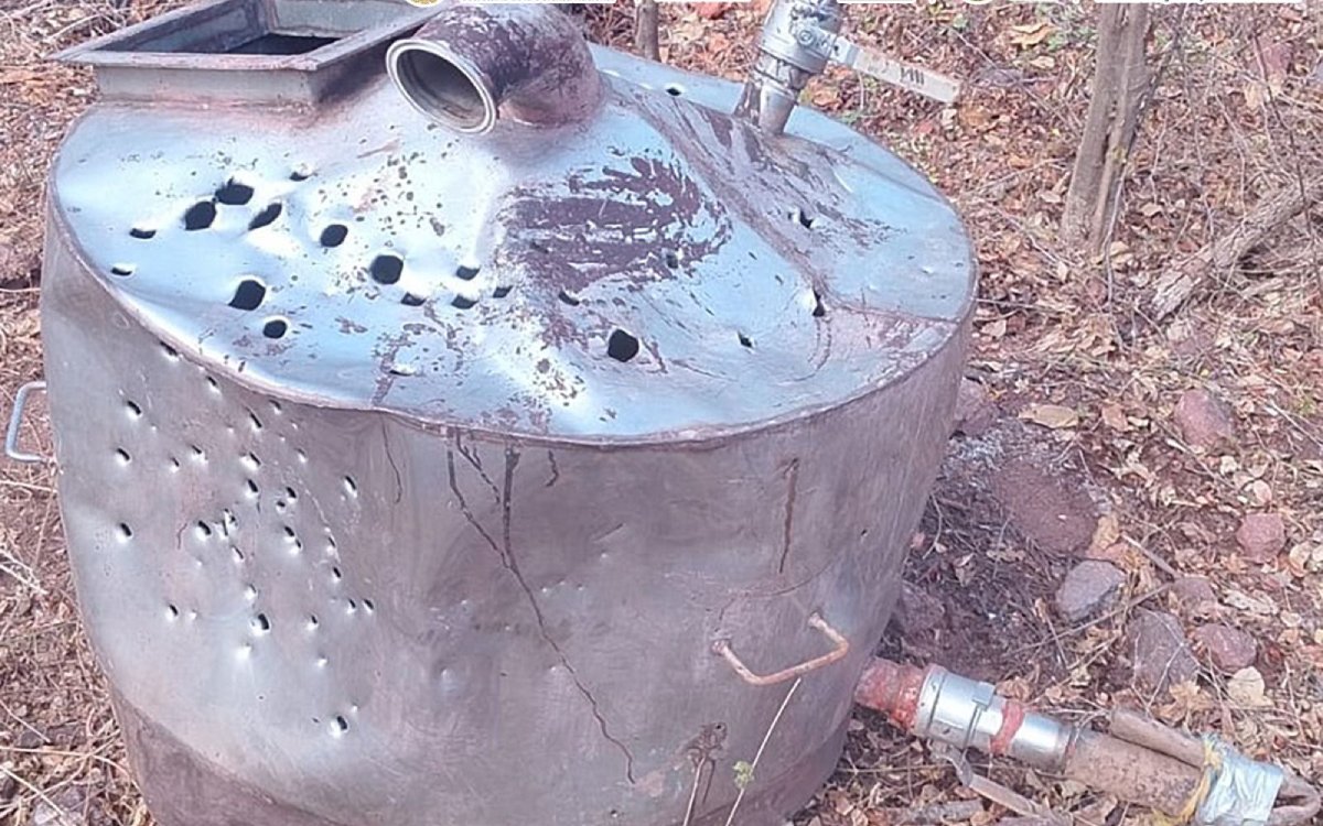 Aseguran laboratorios, armas, cartuchos y materiales químicos en Sinaloa