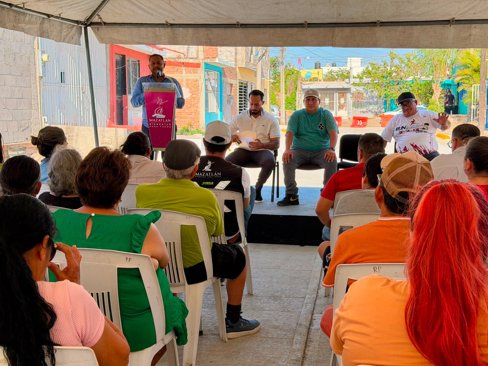 Pavimentación de la calle Ejido Las Iguanas, en Mazatlán