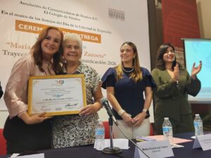 Martha Alicia Araujo Trapero recibe la Medalla al Mérito “María Teresa Zazueta y Zazueta”