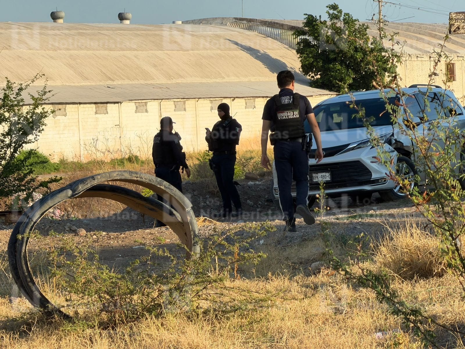Tras persecución en Culiacán, autoridades recuperan una camioneta despojada en el sector El Palmito minutos antes