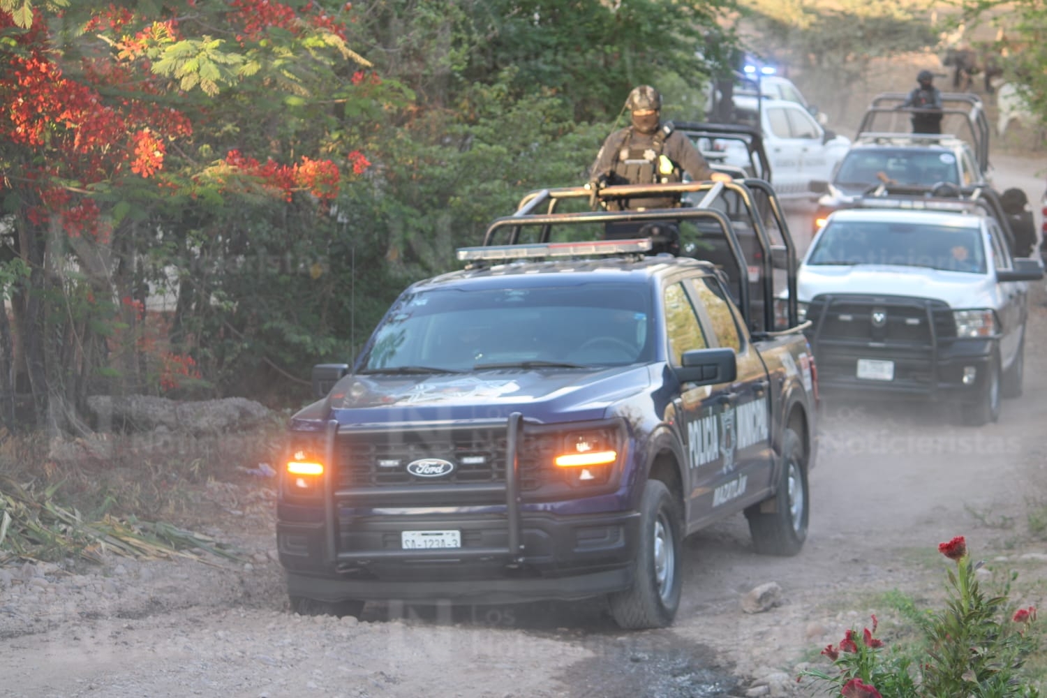 Ataque a policías estatales desata persecución en Mazatlán, Sinaloa