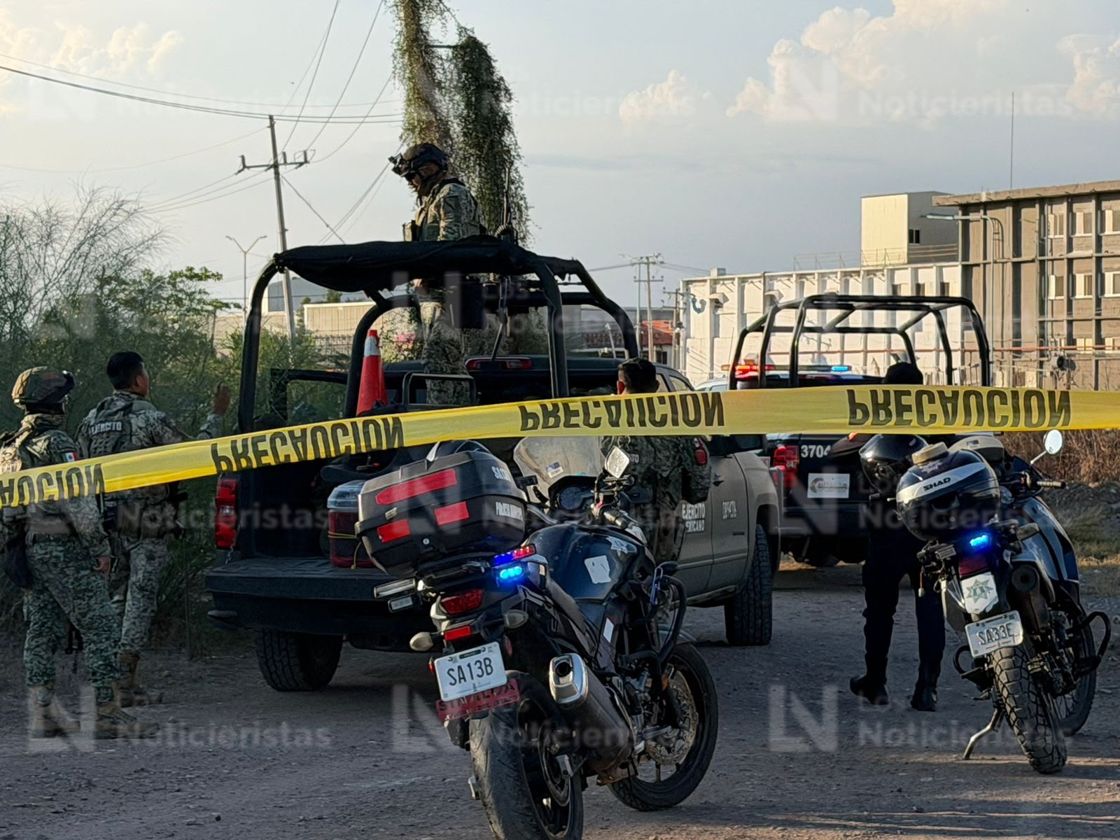 Tras persecución en Culiacán, autoridades recuperan una camioneta despojada en el sector El Palmito minutos antes