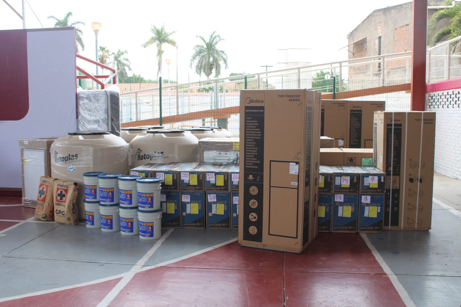 Entregan 175 apoyos de Peso a Peso a familias de 14 comunidades rurales de Mazatlán