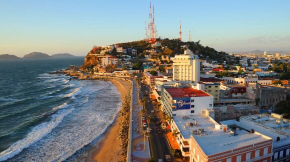 ¿La puerta de Europa para Mazatlán, Sinaloa? Nuevo vuelo desde Querétaro podría acercar al turismo internacional que ha buscado por años