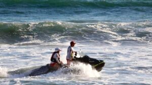 playa de mazatlan sinaloa cuerpo de rescate