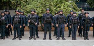 Policías