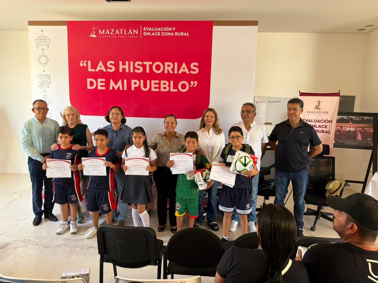 Premian a niñas y niños ganadores del concurso “Las historias de mi pueblo” en Mazatlán