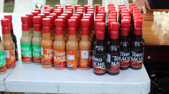 De la receta de la abuela al Wine Sea Fest de Mazatlán, Sinaloa; jóvenes conquistan paladares con sus salsas artesanales