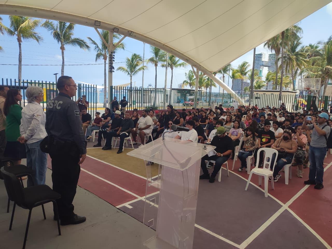 Presentan en Mazatlán iniciativa Jóvenes Unen al Barrio