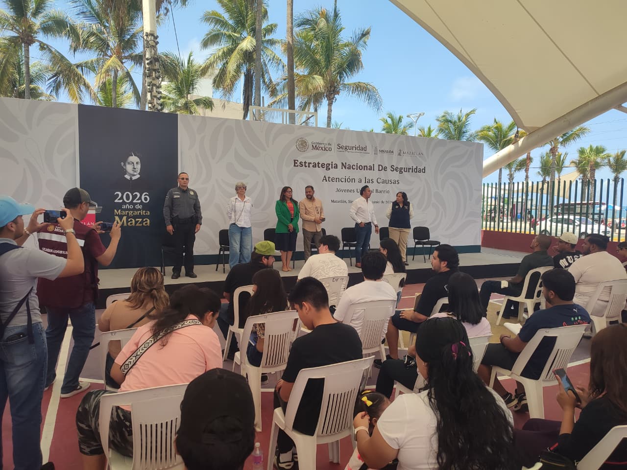 Presentan en Mazatlán iniciativa Jóvenes Unen al Barrio