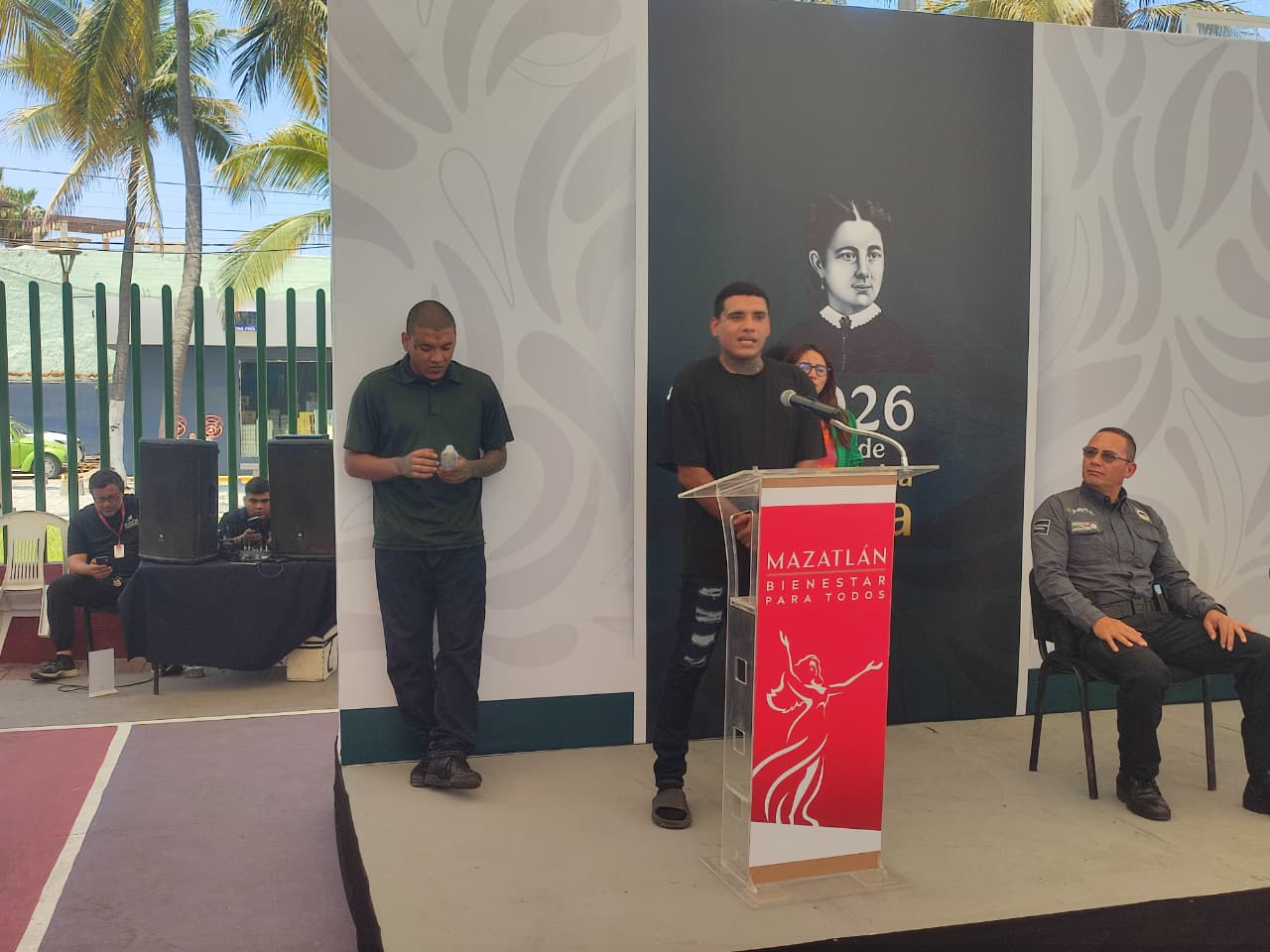 Presentan en Mazatlán iniciativa Jóvenes Unen al Barrio