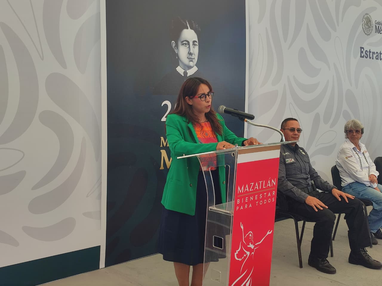 Presentan en Mazatlán iniciativa Jóvenes Unen al Barrio