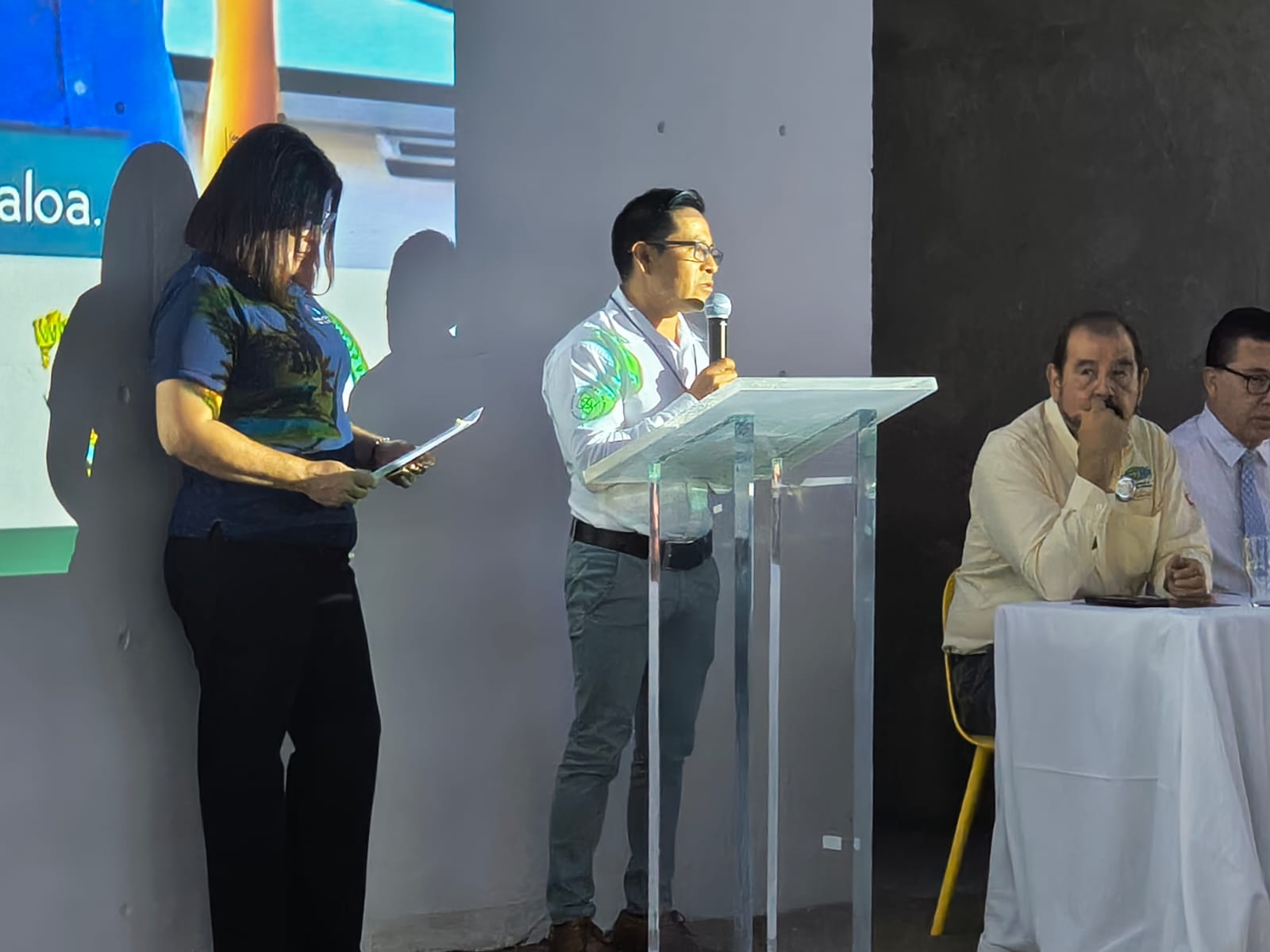 Realizan el Segundo Simposio de Educación Ambiental en el Gran Acuario Mazatlán